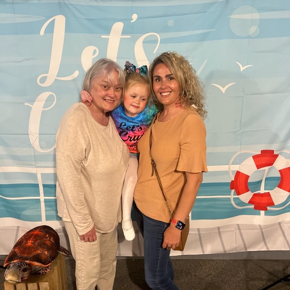 Meet your Posher, Posh - Picture 9 of 16